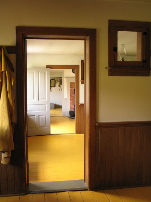 Interior Staining Service in Waco, TX